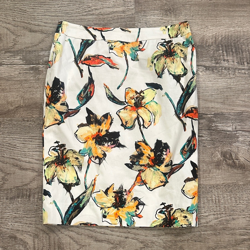Women's Roberto‎ Verino Size 6 Floral Print Skirt